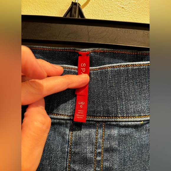 SPANX Dark Blue Flare Women's Jeans pull on size large minimal denim - Picture 4 of 10